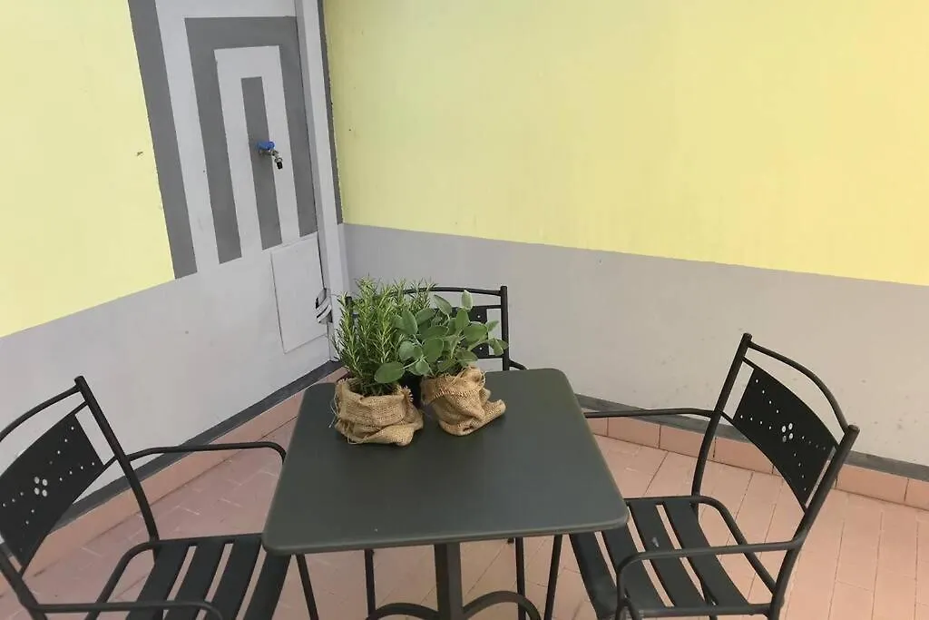 Apartmán Aperitivo In Terrazza Vicinissimo Al Centro. Parma